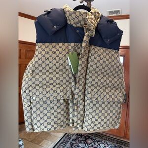 Men's Gucci GG canvas down hooded vest in Navy/beige size 56 XXL made in Italy